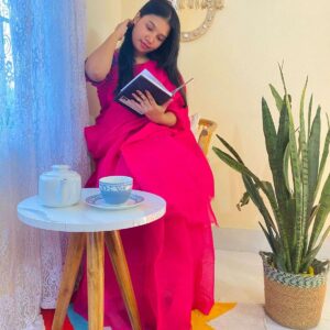 কফি টেবিল / সাদা মার্বেল HPL ,পায়া কাঠ কালার/ উডেন লেকার পলিস