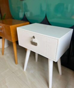 Alternative view of "ফুল সাদা বেডসাইড কেবিনেট"