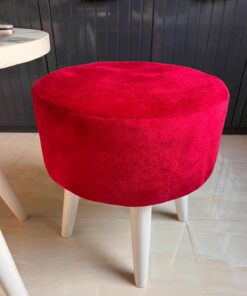 "রাউন্ড মেরুন লাল পায়া সাদা"