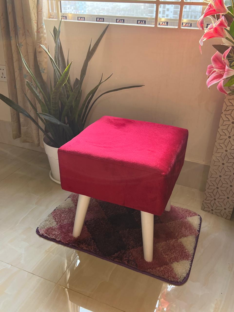 “মেরুন লাল স্কয়ার  পায়া সাদা”/  “Marun Red square  Leg white”
